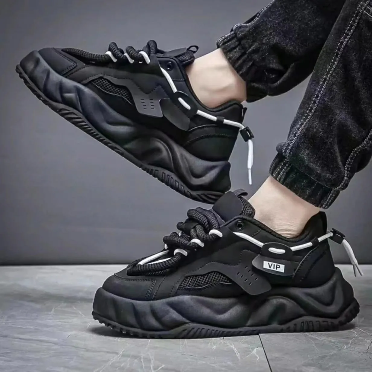 MEN"S SHOES BREATHABLE, COMFORTABLE WORK SHOES AB0158