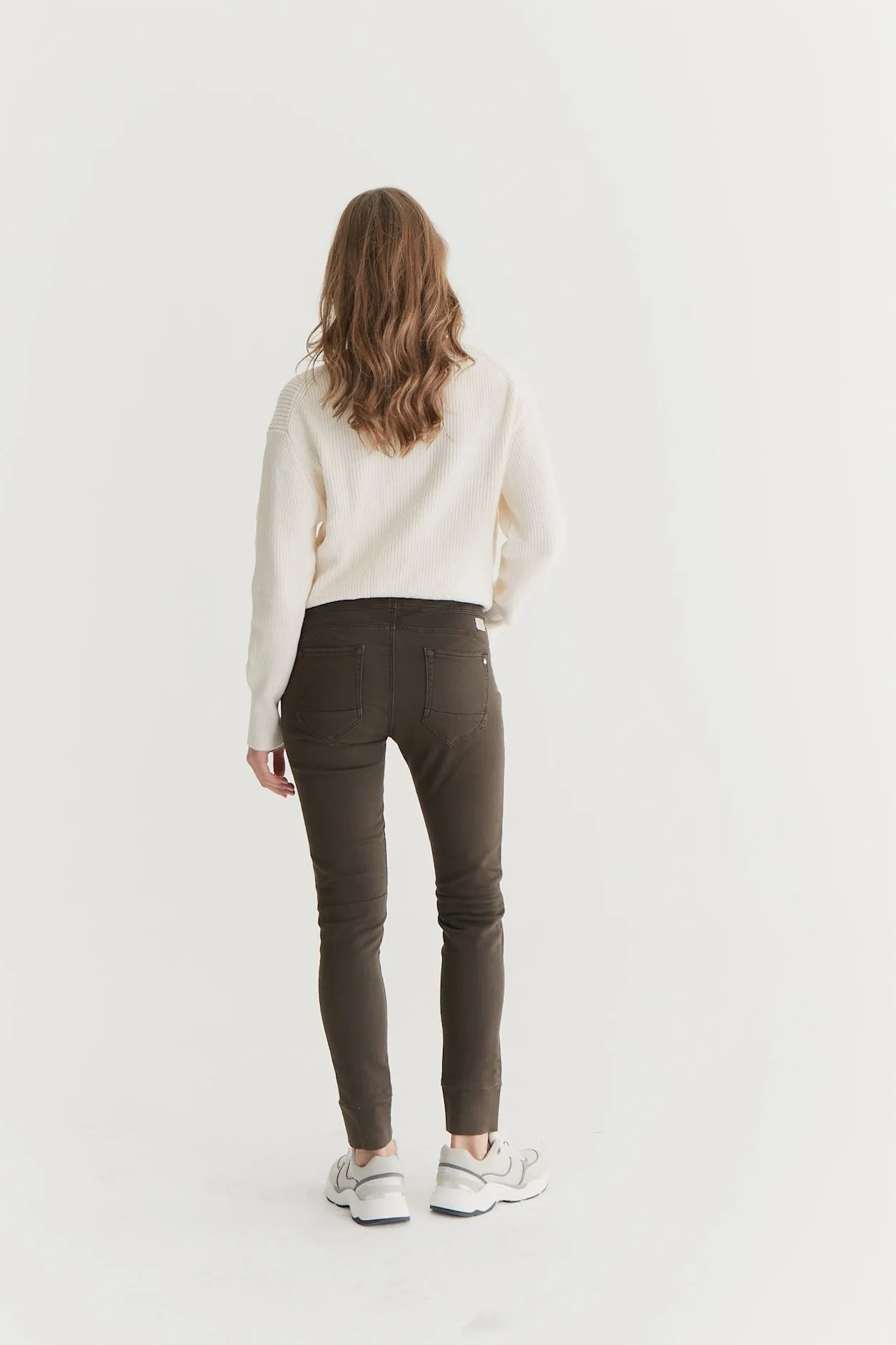 Mila - Mid Waist Jogger 5 Pocket - Chocolate