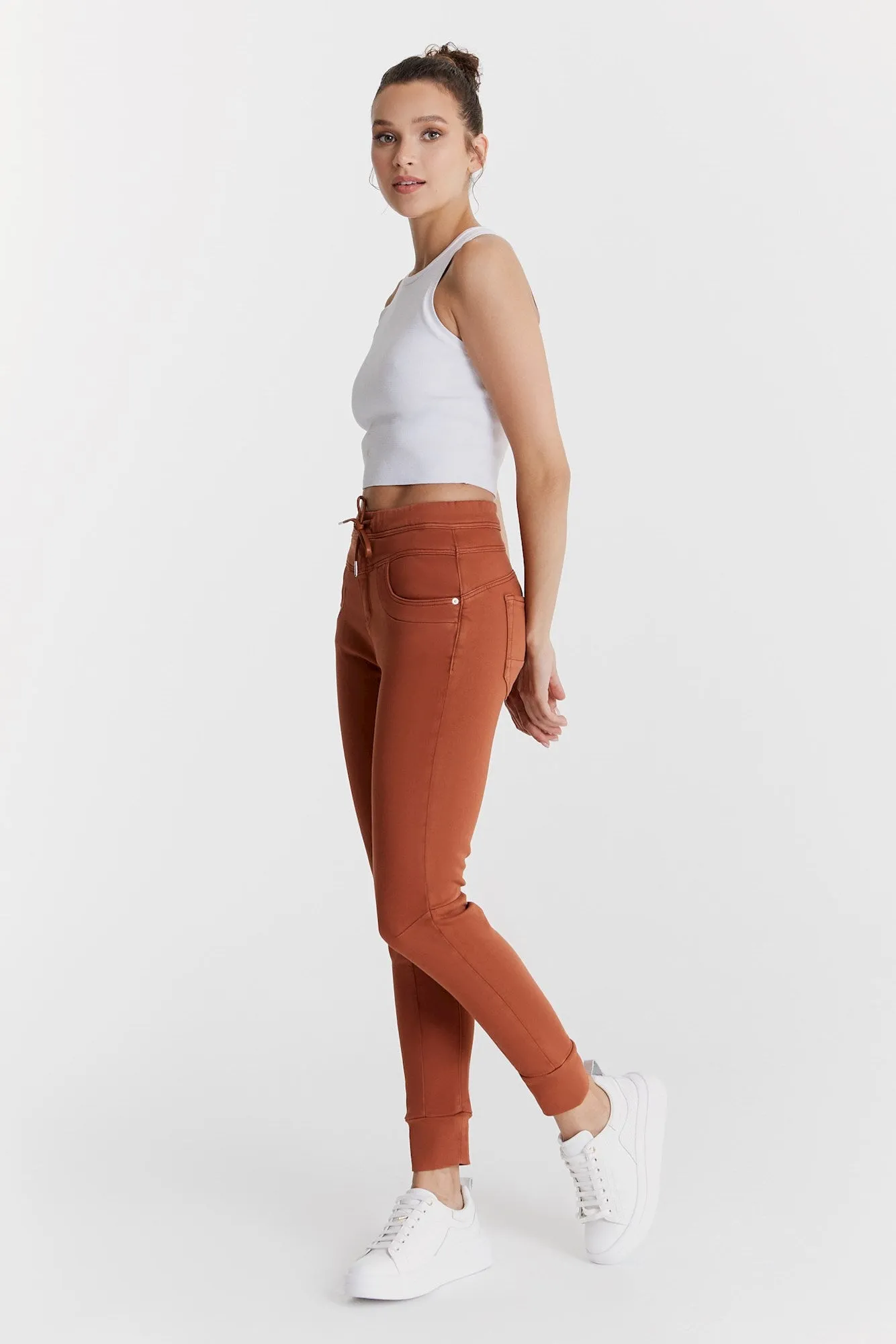Mila - Mid Waist Jogger 5 Pocket - Cinnamon