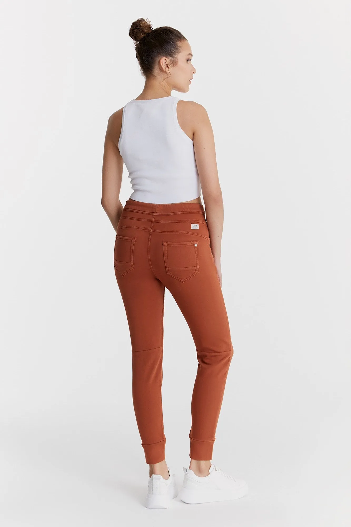 Mila - Mid Waist Jogger 5 Pocket - Cinnamon