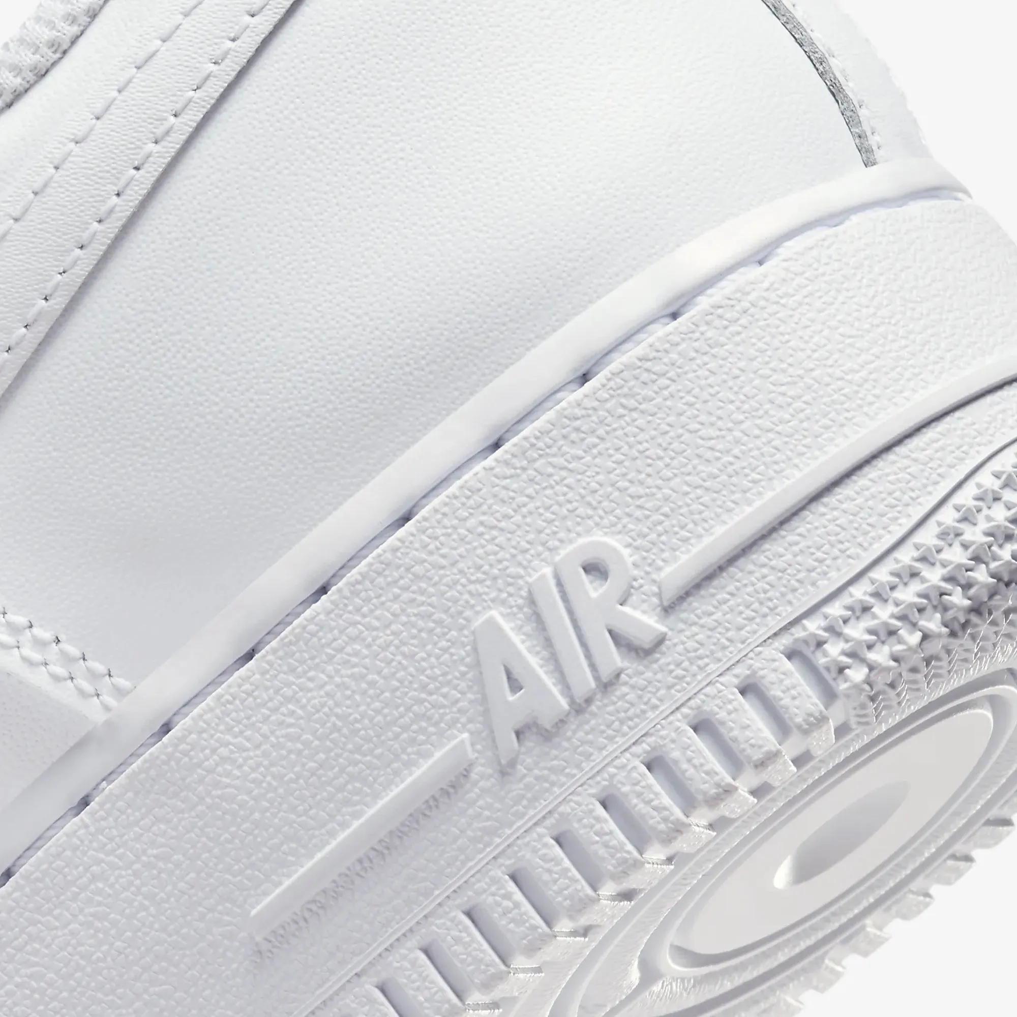 Nike | AIR FORCE 1 '07 FLY EASE { WHITE/WHITE/WHITE