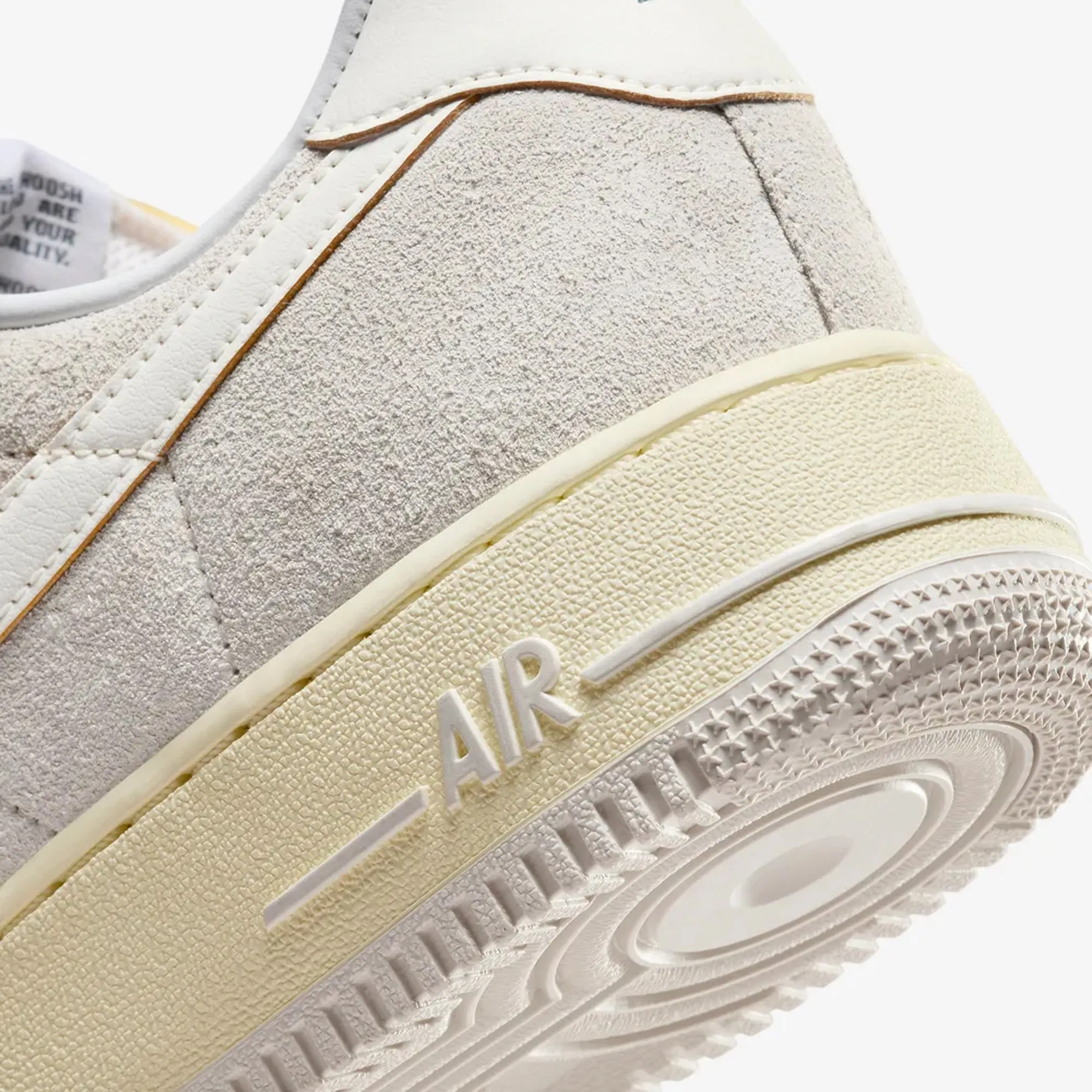 Nike | AIR FORCE 1 '07 { LT OREWOOD BRN/SAIL-COCONUT MILK