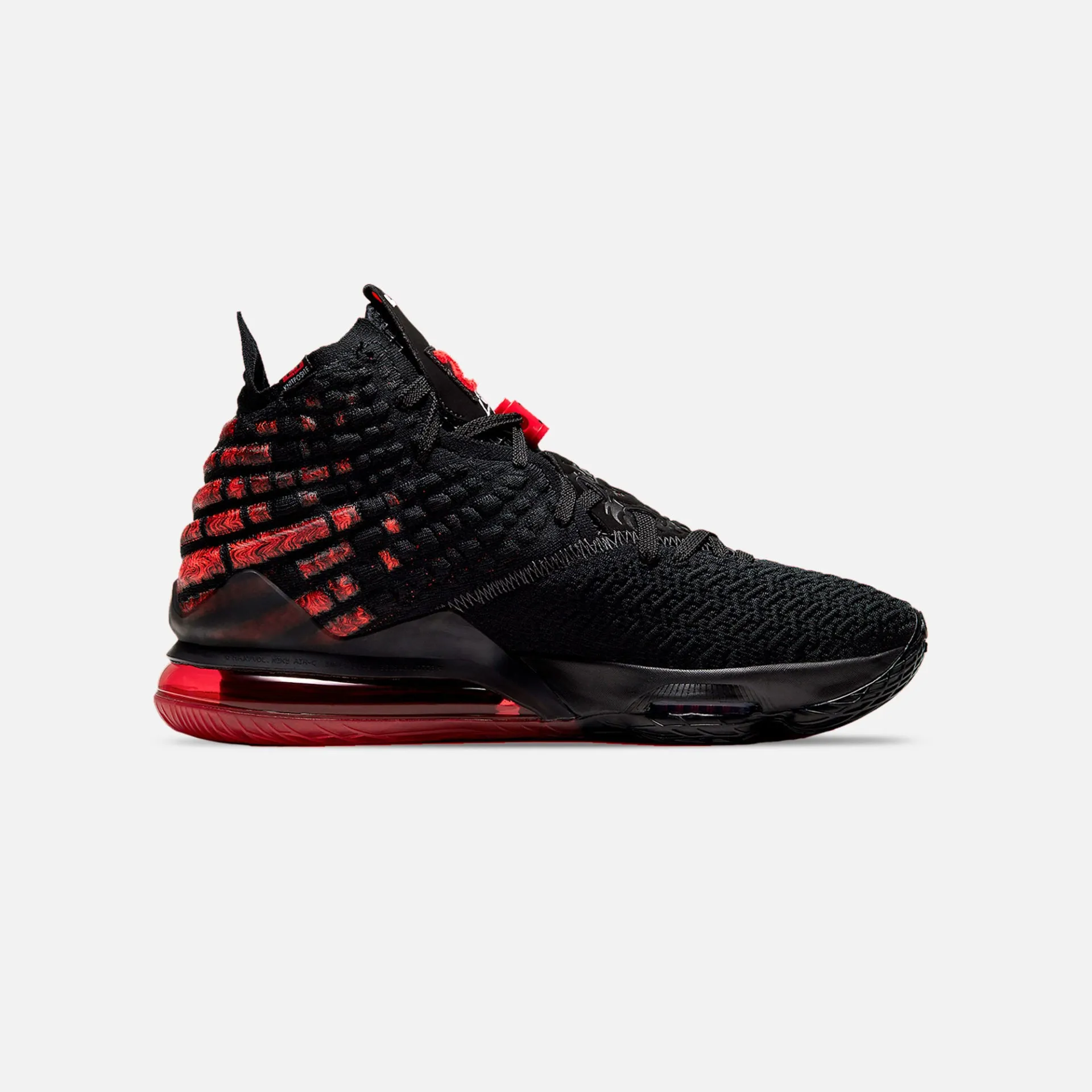Nike | LEBRON XVII