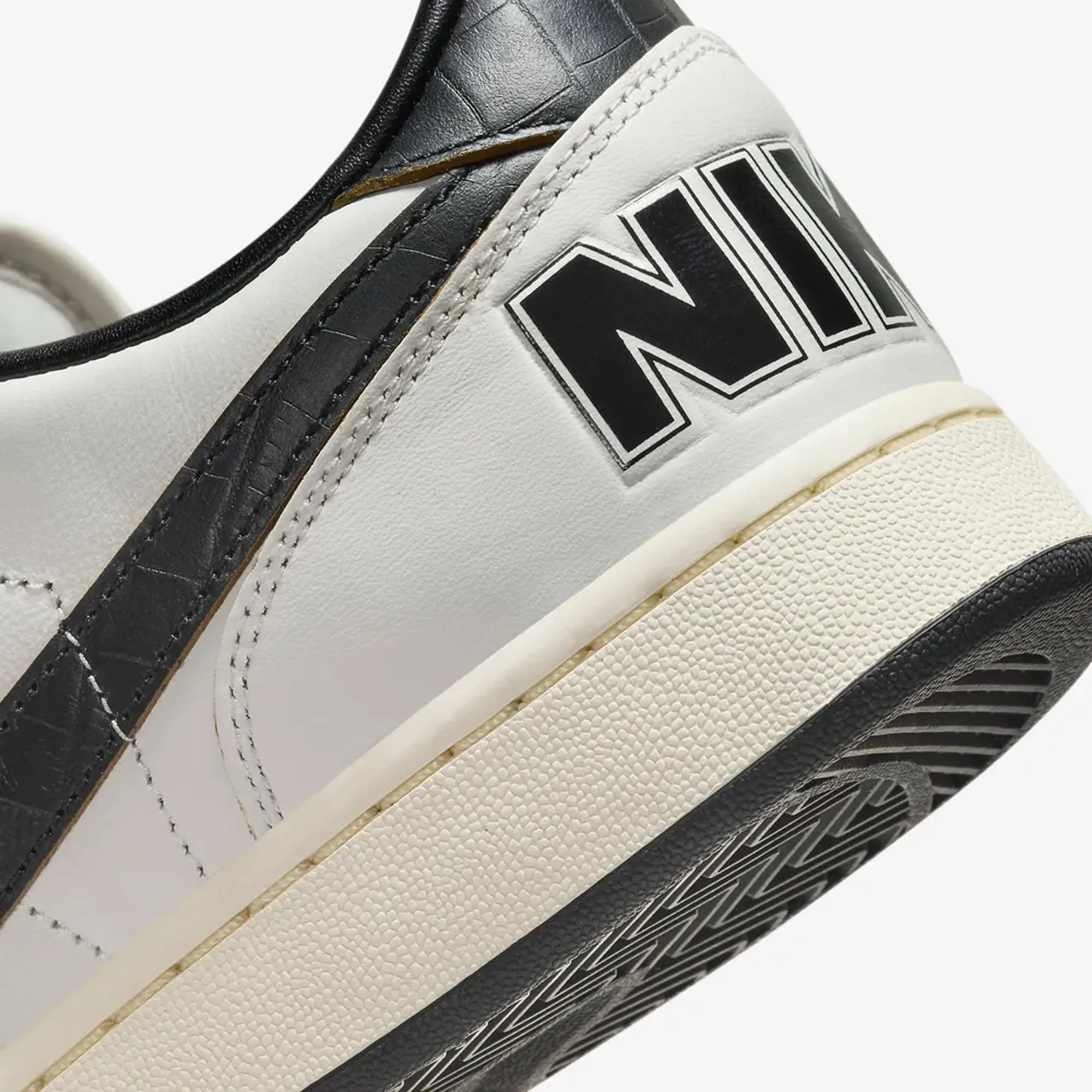 Nike | TERMINATOR LOW PREMIUM  { PHANTOM/BLACK-COCONUT MILK-DESERT OCHRE