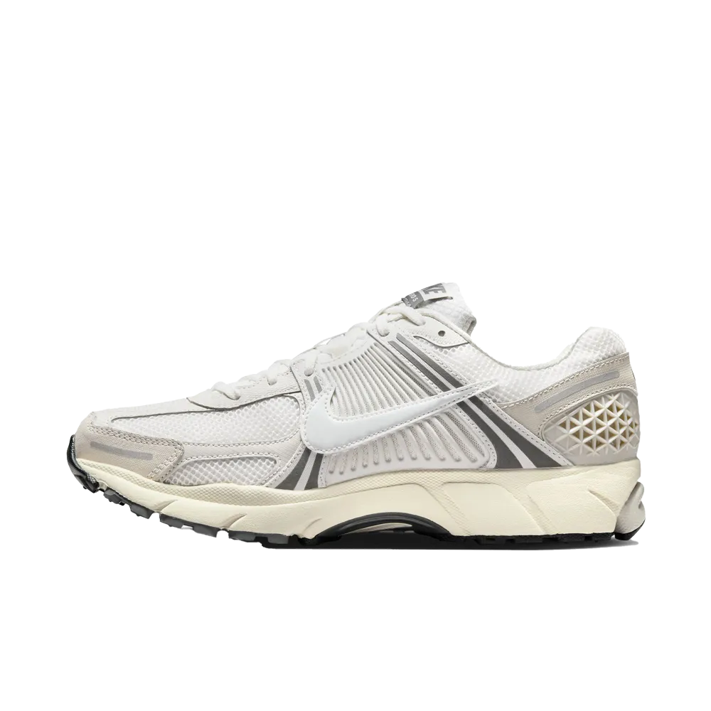 Nike Zoom Vomero 5 SE Men's Shoes